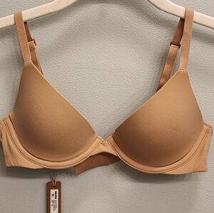 SKIMS NWT Fits Everybody Scoop Plunge Bra